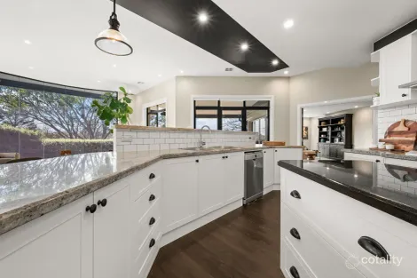Property photo of 2 Viner Place Nicholls ACT 2913