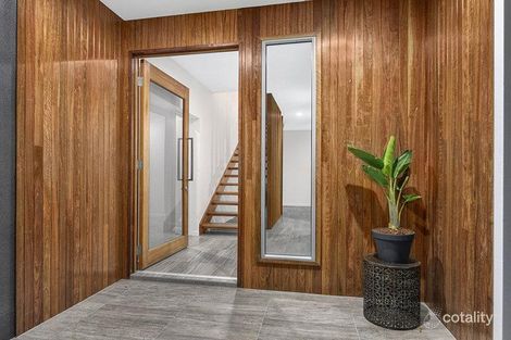 Property photo of 2/27 Hunter Street Wooloowin QLD 4030