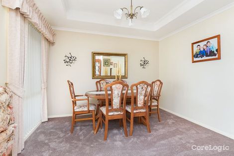 Property photo of 32 Streeton Way Berwick VIC 3806