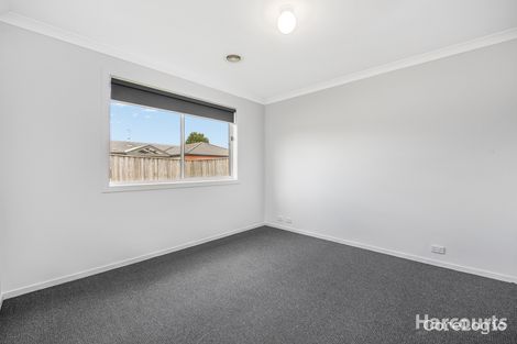 Property photo of 28 Algerd Way Pakenham VIC 3810