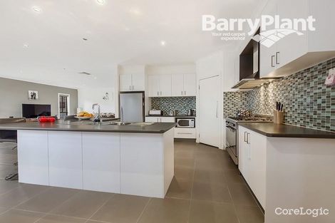 Property photo of 11 Hume Drive Delahey VIC 3037