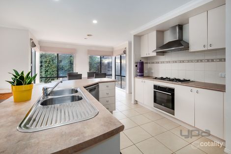 Property photo of 29 Woronora Way Taylors Hill VIC 3037