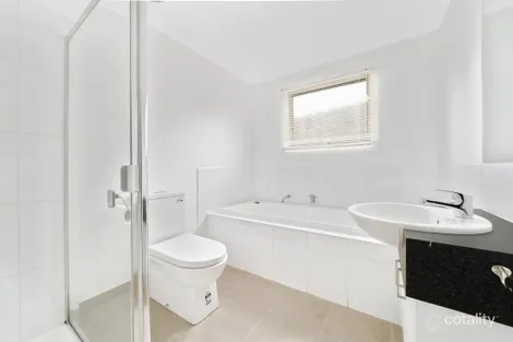 Property photo of 2 Parrot Court Carrum Downs VIC 3201