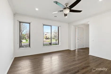 Property photo of 38 Broadbeach Circuit Point Cook VIC 3030