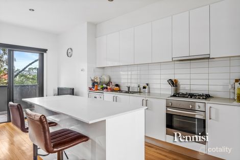 Property photo of 3/13 Rhodes Parade Pascoe Vale VIC 3044