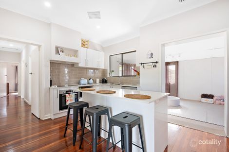 Property photo of 33 Berehaven Avenue Thornlie WA 6108