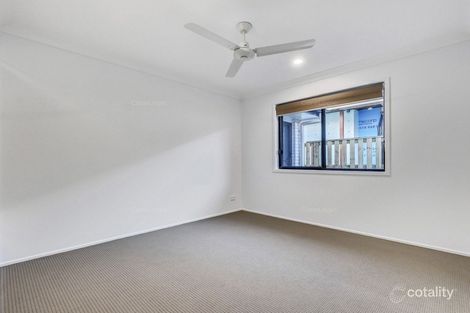 Property photo of 33 Flint Place Park Ridge QLD 4125