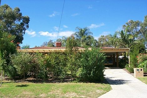 6 Apara Pl, Koongamia, WA 6056