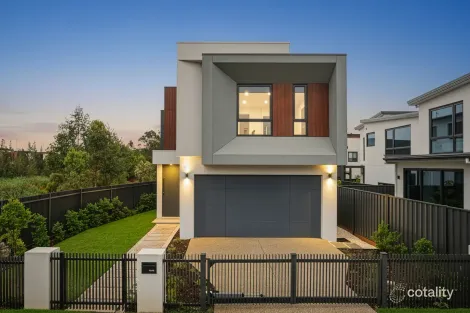 Property photo of 135 Fairway Drive Norwest NSW 2153