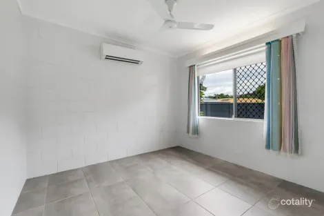 Property photo of 12 Dahlia Close Mooroobool QLD 4870