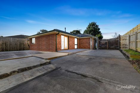 Property photo of 20 Toirram Crescent Cranbourne VIC 3977