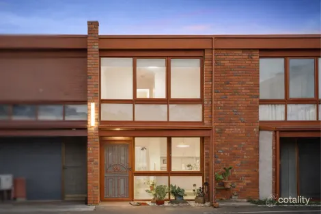 Property photo of 18/20 Talmage Street Albion VIC 3020