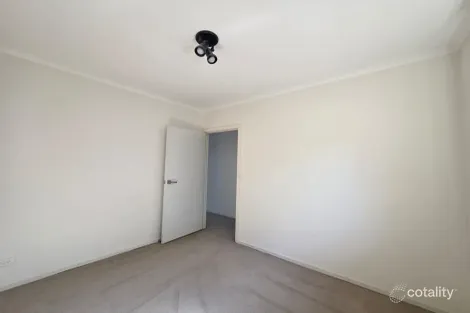 Property photo of 15 Kelvin Close Niddrie VIC 3042