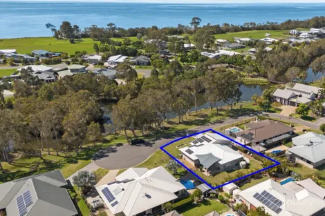 Property photo of 8 Cowrie Court Burrum Heads QLD 4659