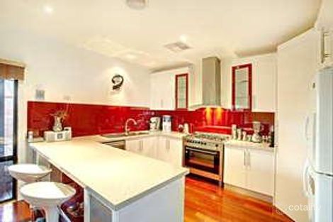 Property photo of 2/30 Fordham Road Reservoir VIC 3073