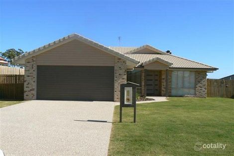 42 Picadilly Cct, Urraween, QLD 4655