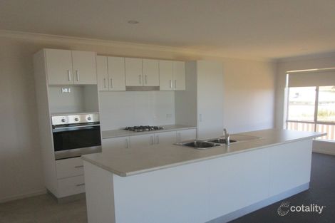 Property photo of 2 Watson Boulevard Lloyd NSW 2650