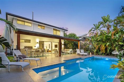 Property photo of 46 Bruce Avenue Paradise Point QLD 4216