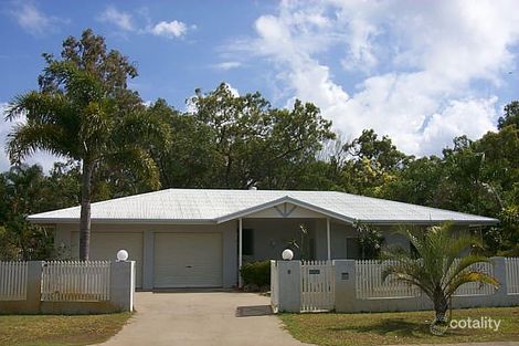 8 Baronia Cres, Holloways Beach, QLD 4878