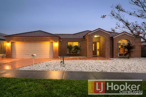 Property photo of 7 Fairways Boulevard Cranbourne North VIC 3977