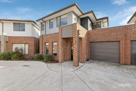 Property photo of 4/13-15 Henry Street Pakenham VIC 3810