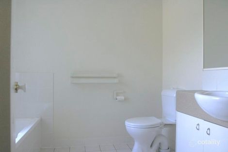 Property photo of 23/10 Chapman Place Oxley QLD 4075
