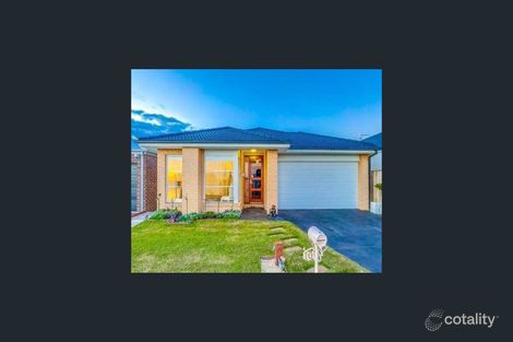 Property photo of 10 Caraleena Drive Tarneit VIC 3029