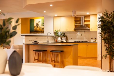 Property photo of 13 Daintree Place Riverhills QLD 4074