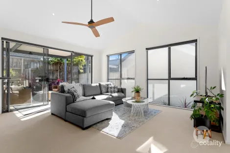 Property photo of 30/2A Bentons Road Mount Martha VIC 3934