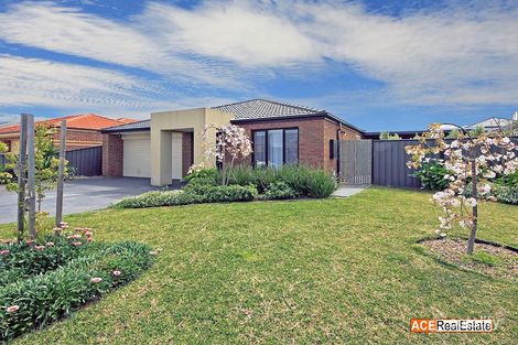 Property photo of 17 Astley Crescent Point Cook VIC 3030