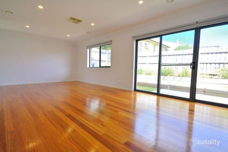 Property photo of 2/284 Grimshaw Street Watsonia North VIC 3087