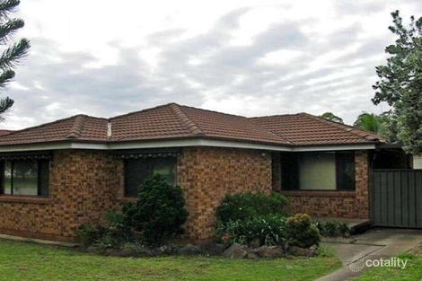 Property photo of 302 Prairie Vale Road Prairiewood NSW 2176