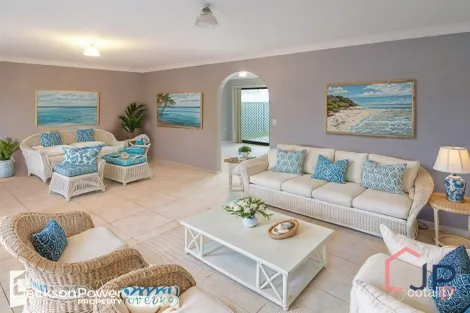 Property photo of 30A Cadonia Road Tuggerawong NSW 2259