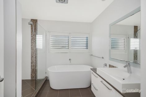 Property photo of 286 Centenary Heights Road Coolum Beach QLD 4573