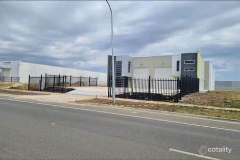 2/62 Gwen Rd, Cranbourne West, VIC 3977