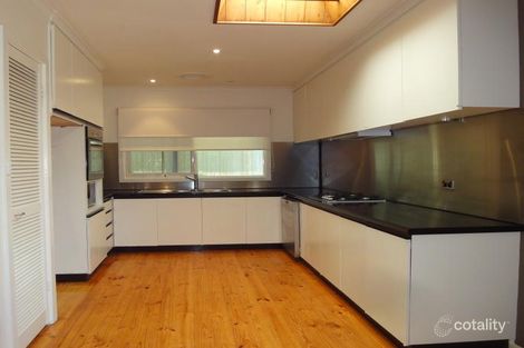 Property photo of 10 Knees Road Park Orchards VIC 3114