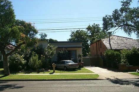 11 Orchard Rd, Bass Hill, NSW 2197