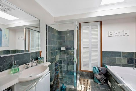 Property photo of 18 Gladys Avenue Berkeley Vale NSW 2261