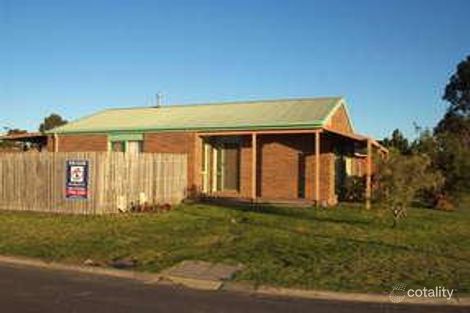 2 Leanne Ct, Cranbourne, VIC 3977