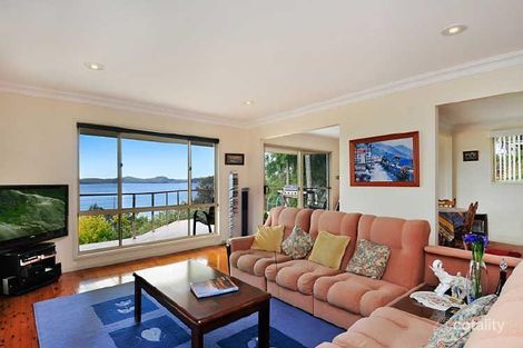 Property photo of 3 Sandstone Crescent Tascott NSW 2250