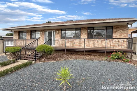 27 Candlebark Rd, Karabar, NSW 2620