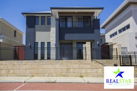 4 Pattaya Gdns, Iluka, WA 6028