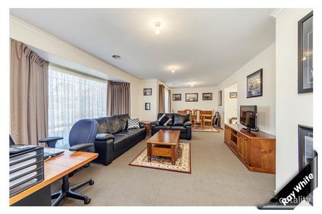 Property photo of 28 Binaburra Place Karabar NSW 2620