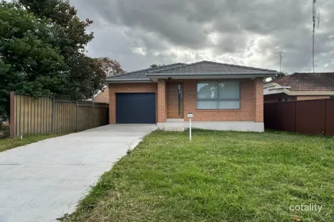 1 Warragamba Cres, Jamisontown, NSW 2750