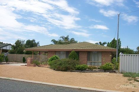 29 Croxdale Cres, High Wycombe, WA 6057