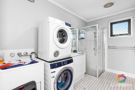 Property photo of 37/10 Melody Court Warana QLD 4575