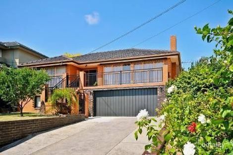 Property photo of 18 Wortley Avenue Mount Waverley VIC 3149