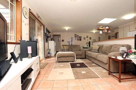 Property photo of 9 Loureiro Street Conder ACT 2906