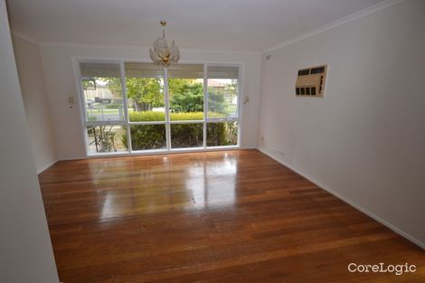 Property photo of 11 Droitwich Crescent Deer Park VIC 3023