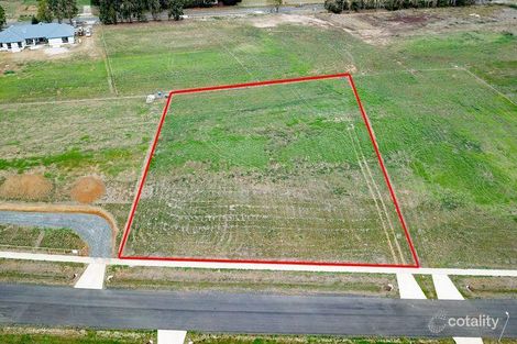 Property photo of 23 Botanica Drive Warragul VIC 3820